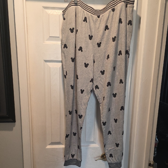 Disney Gray Pajama Set with Black Mickey Pattern - Picture 3 of 4